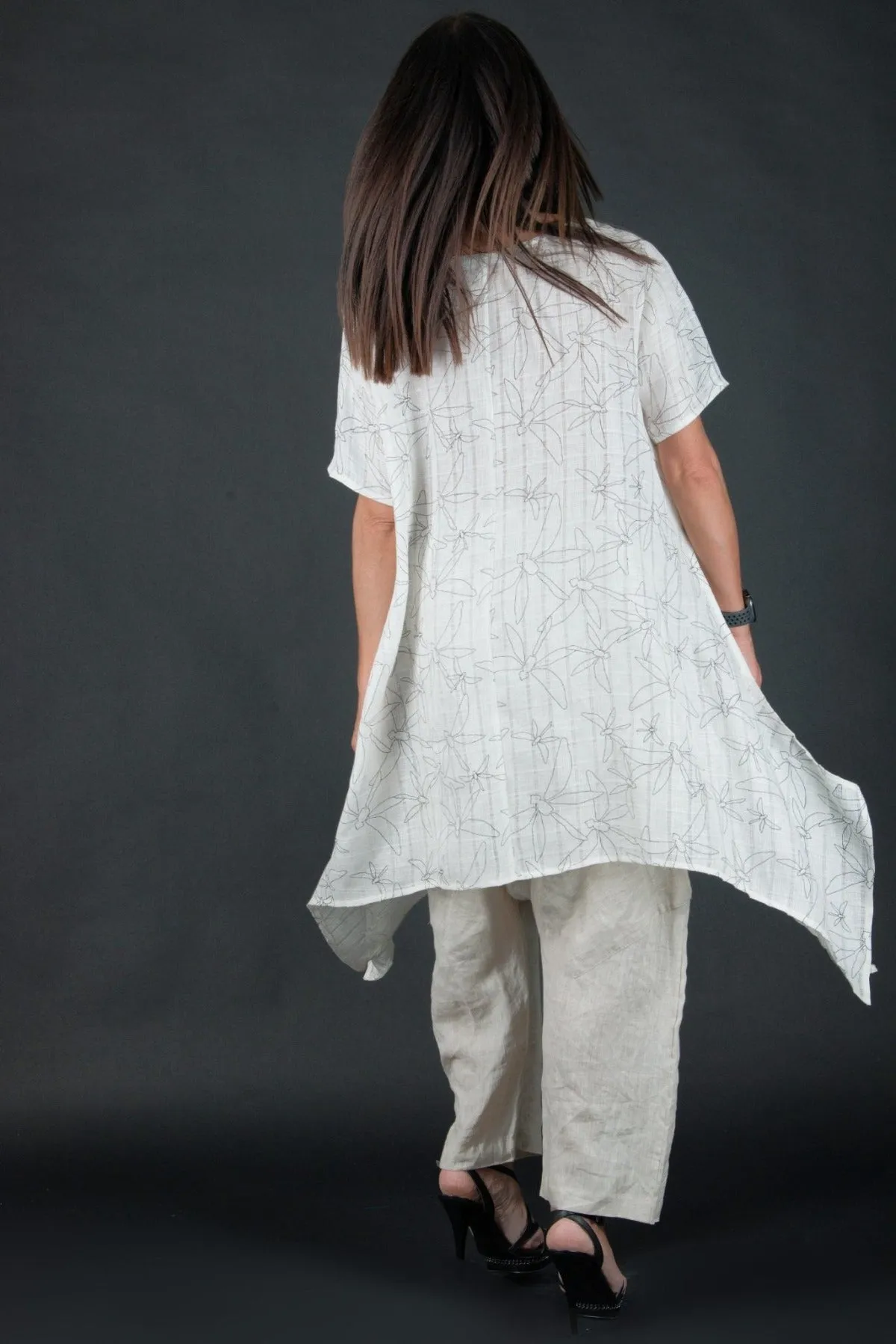 CAROLINE Off White Linen Tunic