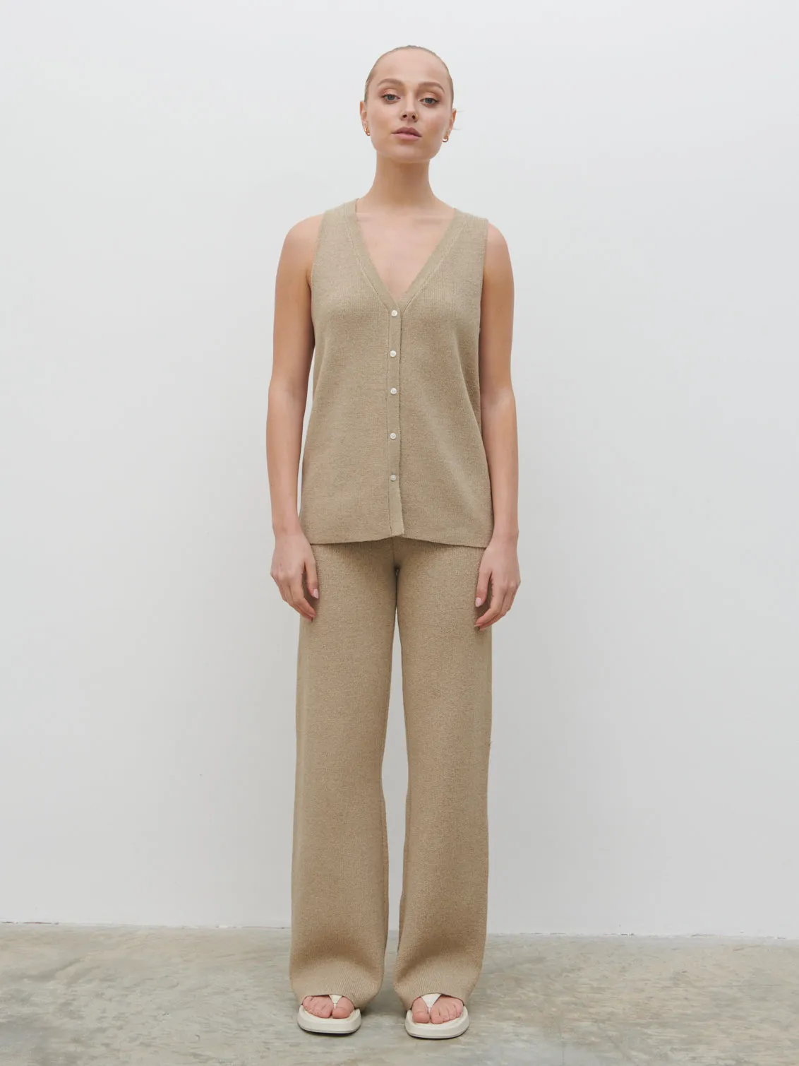 Kourtney Knit Waistcoat - Taupe