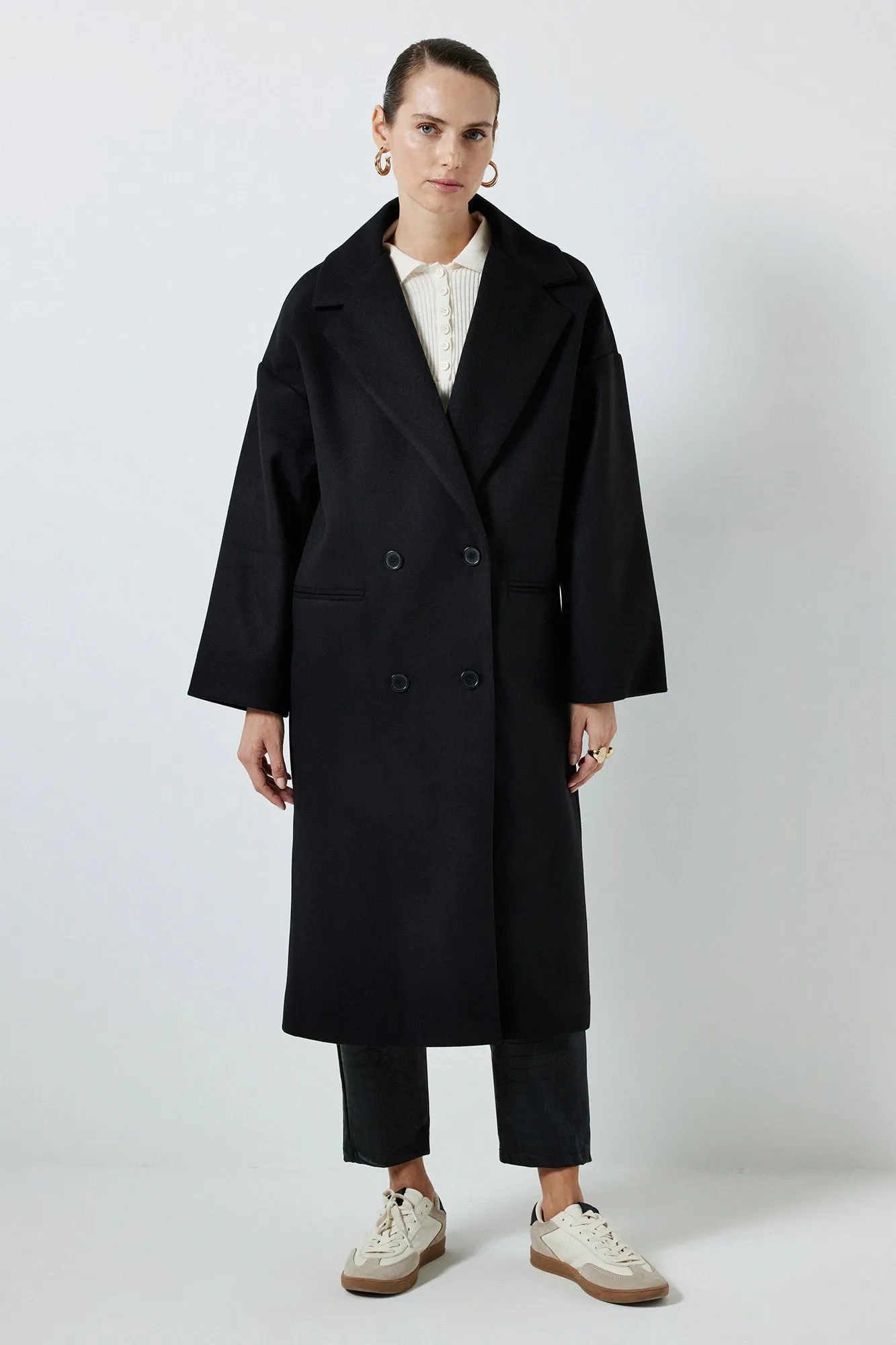 OVERSIZED WOOL COAT